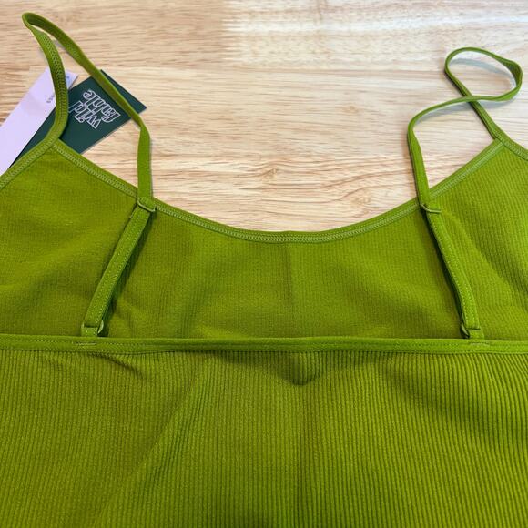 Wild Fable Women's Green Apple Seamless Tiny Tank Top - Size Small - NWT - Picture 4 of 7